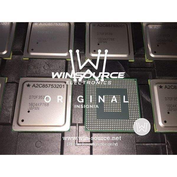 UPD70F3539F5A9-V06-PN7-Q-A real image