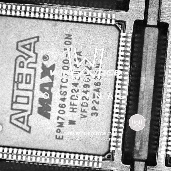EPM7064STC100-10N Real Image1