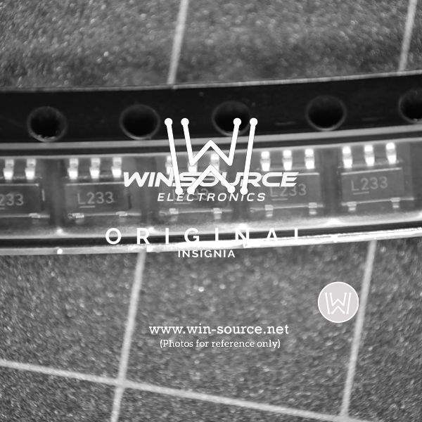 MIC5235-3.3YM5 Real Image