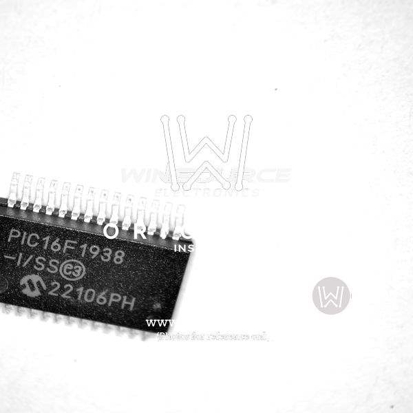 PIC16F1938-I/SS Real Image2