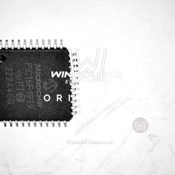 PIC16F1939-I/PT Real Image2