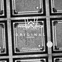 PIC16F1947-I/PT Real Image5