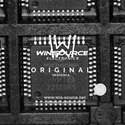 PIC16F74-I/PT Real Image1