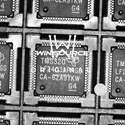 TMS320LF2403APAGS Real Image1