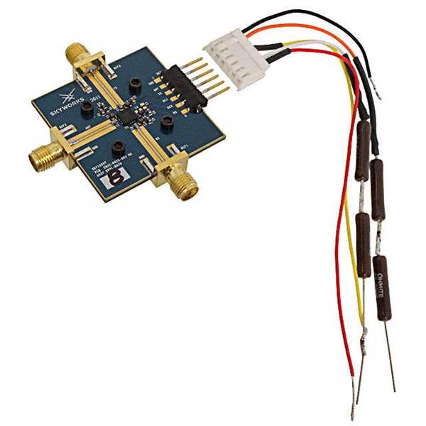 SKY12208-306LF-EVB Real Image