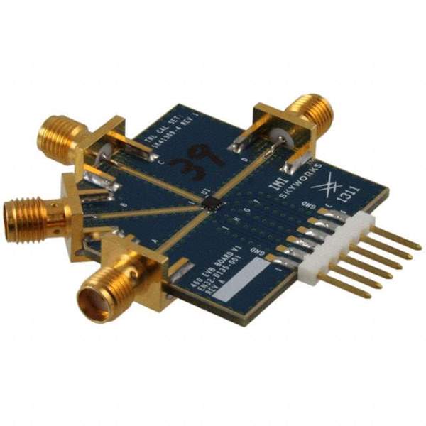 SKY13385-460LF-EVB Real Image